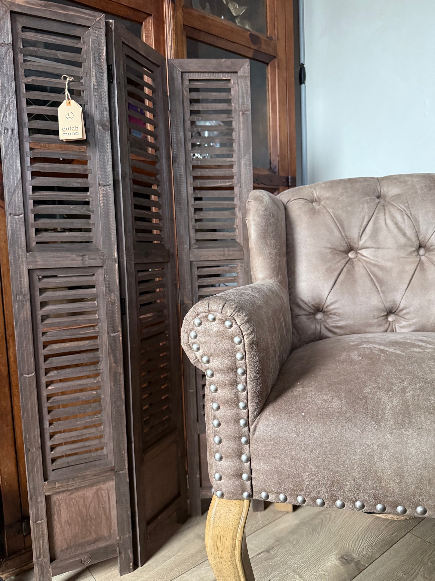 Shutters bruin.